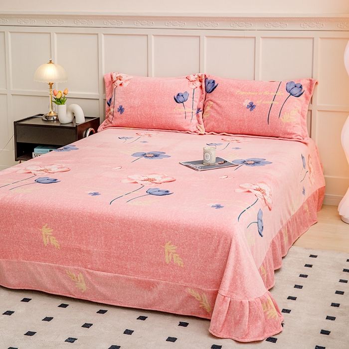 91家纺网 家纺一手货源 找家纺 新款230克印花牛奶绒床单定制定做尺寸  花开那年