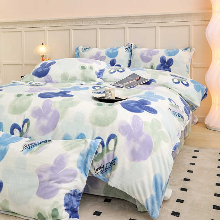 91家纺网 家纺一手货源 找家纺 新款230克高克重印花牛奶绒四件套定做定制尺寸 缤纷世界