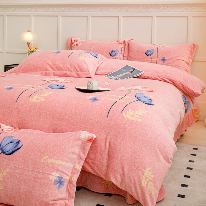 91家纺网 家纺一手货源 找家纺 新款230克高克重印花牛奶绒四件套定做定制尺寸 花开那年