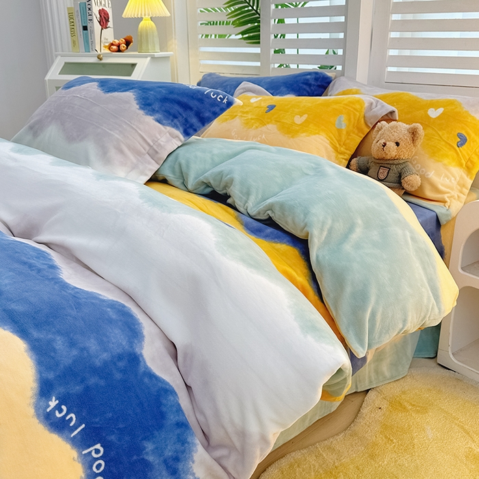 91家纺网 家纺一手货源 找家纺 新款230克高克重印花牛奶绒四件套定做定制尺寸 畅想