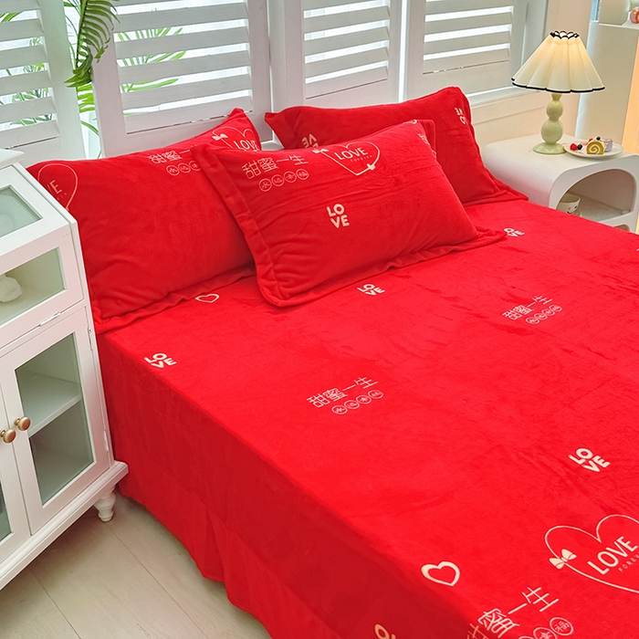 91家纺网 家纺一手货源 找家纺 新款230克印花牛奶绒床单定制定做尺寸  甜蜜一生