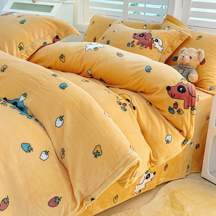 91家纺网 家纺一手货源 找家纺 新款230克高克重印花牛奶绒四件套定做定制尺寸 皮皮狗