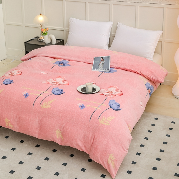 91家纺网 家纺一手货源 找家纺 新款230克高克重印花牛奶绒单被套定制定做尺寸 花开那年