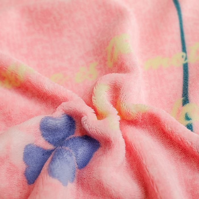 91家纺网 家纺一手货源 找家纺 新款230克印花牛奶绒床单定制定做尺寸  花开那年