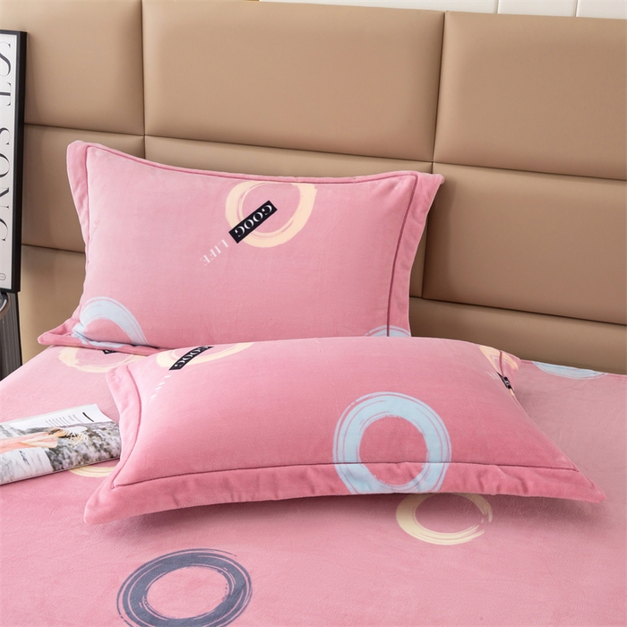 91家纺网 家纺一手货源 找家纺 优姿家纺 2024新款加厚全消光牛奶棉印花四件套 圈点时尚