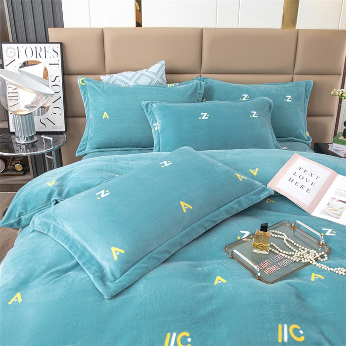 91家纺网 家纺一手货源 找家纺 优姿家纺 2024新款加厚全消光牛奶棉印花四件套 玩趣字母