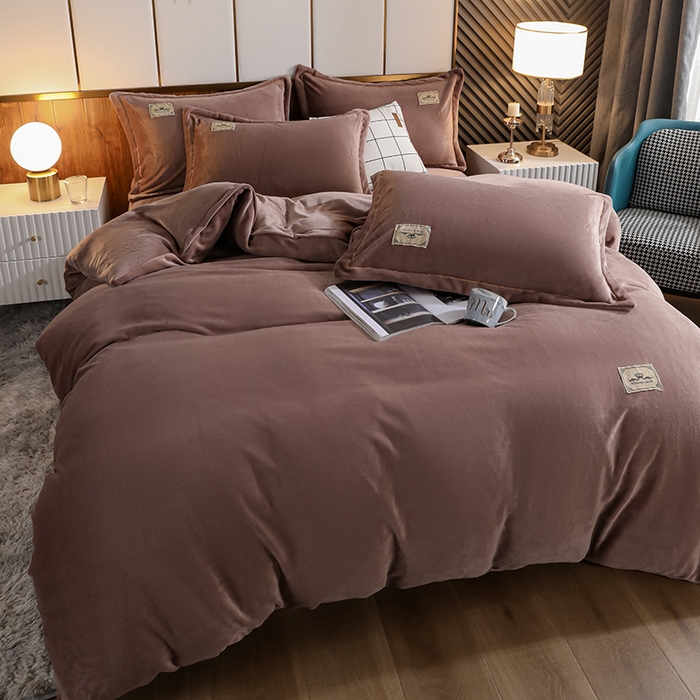 91家纺网 家纺一手货源 找家纺 优姿家纺 2024新款加厚全消光牛奶棉印花四件套 豆沙坨