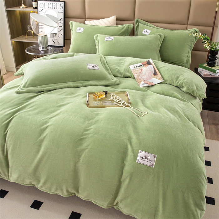 91家纺网 家纺一手货源 找家纺 优姿家纺 2024新款加厚全消光牛奶棉印花四件套 抹茶绿