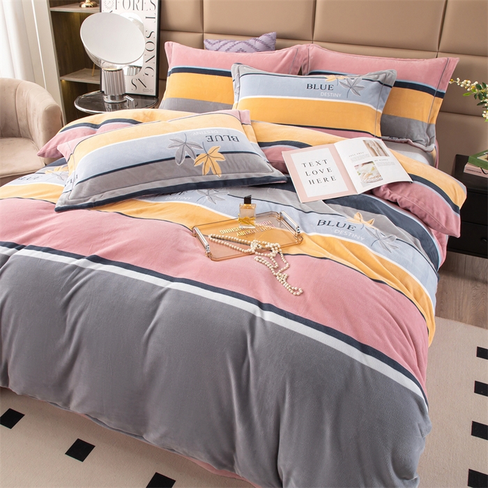 91家纺网 家纺一手货源 找家纺 优姿家纺 2024新款加厚全消光牛奶棉印花四件套 枫叶之恋