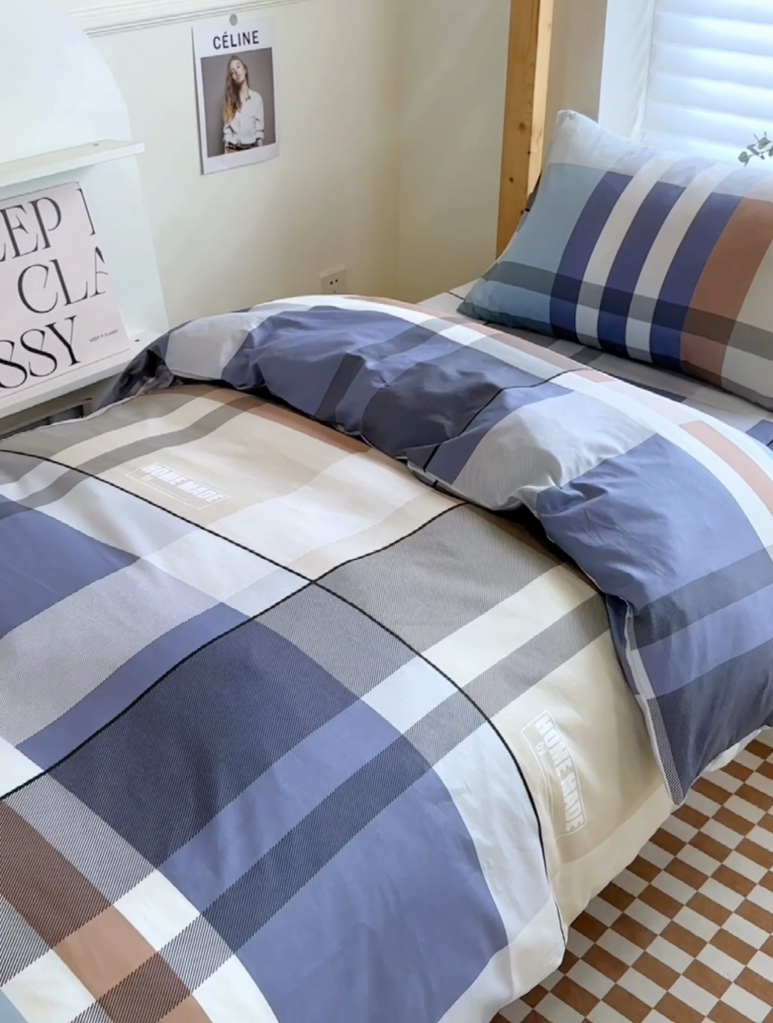 91家纺网 家纺一手货源 找家纺 杜先生 2023新款13372学生宿舍三件套纯棉三件套床单款 经典格调