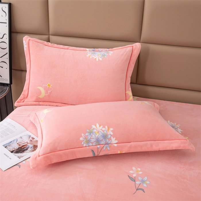 91家纺网 家纺一手货源 找家纺 优姿家纺 2024新款加厚全消光牛奶棉印花四件套 月亮花香