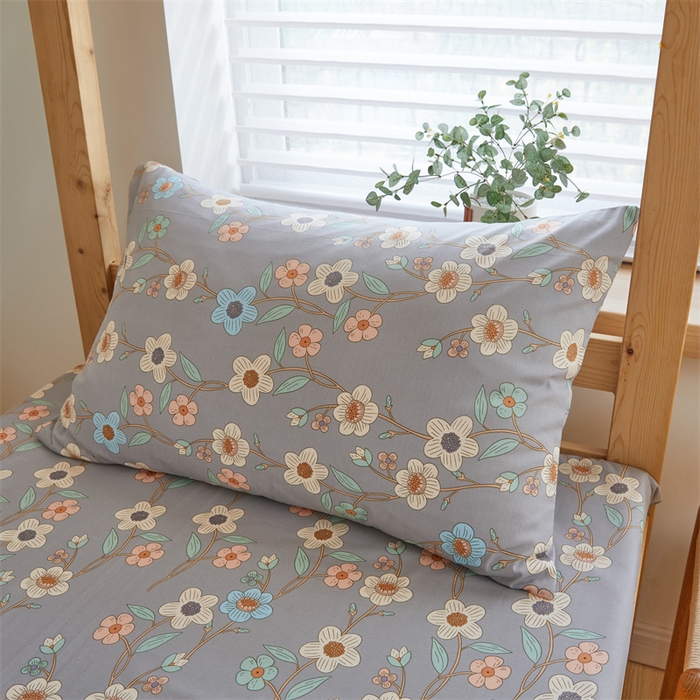 91家纺网 家纺一手货源 找家纺 杜先生 2023新款13372学生宿舍三件套纯棉三件套床单款 田园趣味