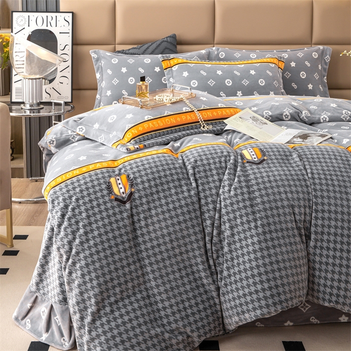 91家纺网 家纺一手货源 找家纺 优姿家纺 2024新款加厚全消光牛奶棉印花四件套 千鸟格