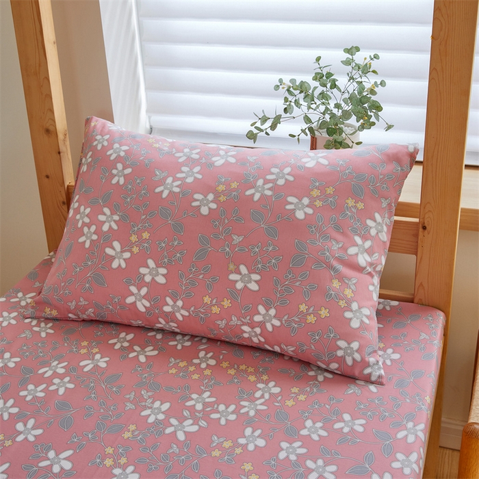 91家纺网 家纺一手货源 找家纺 杜先生 2023新款13372学生宿舍三件套纯棉三件套床单款 粉色小花花