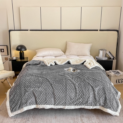 91家纺网 家纺一手货源 找家纺 总丹本 2025新款提花大包边AB版金龟绒羊羔绒舒棉绒双层四季毛毯盖毯