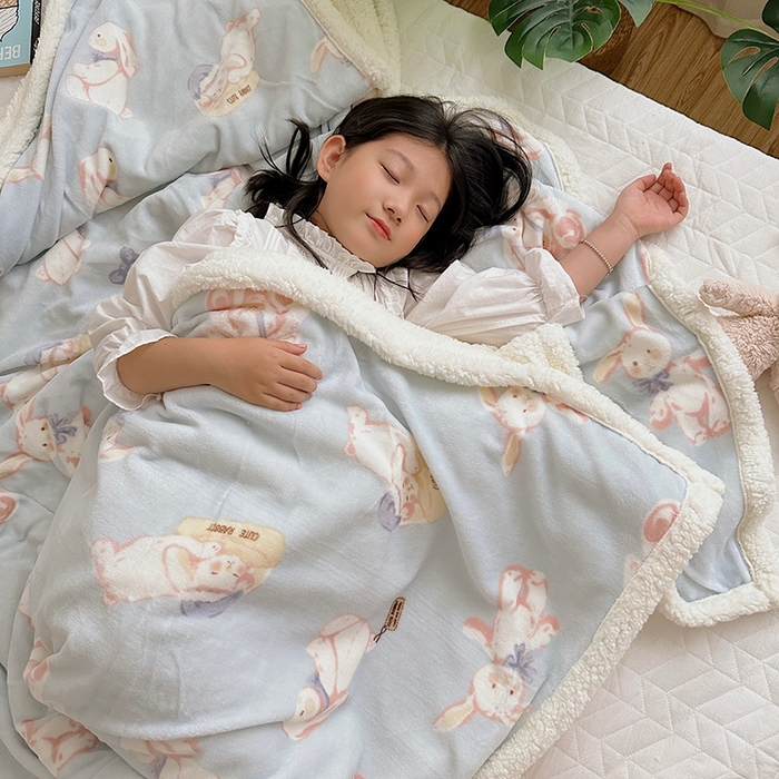 91家纺网 家纺一手货源 找家纺 萝莉家纺 2023新款ins加厚牛奶绒羊羔绒毯午睡毯沙发盖毯 菲比兔