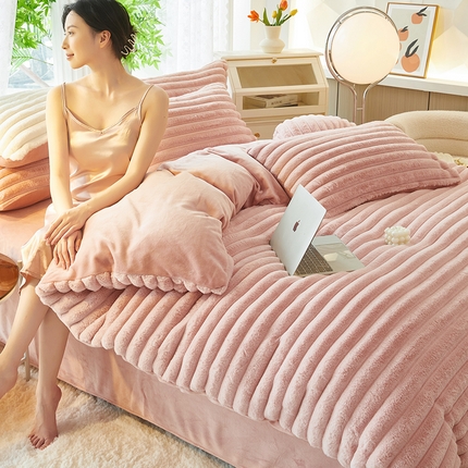 澳洲羽 2024新款高克重牛奶绒兔兔绒四件套 梦境粉