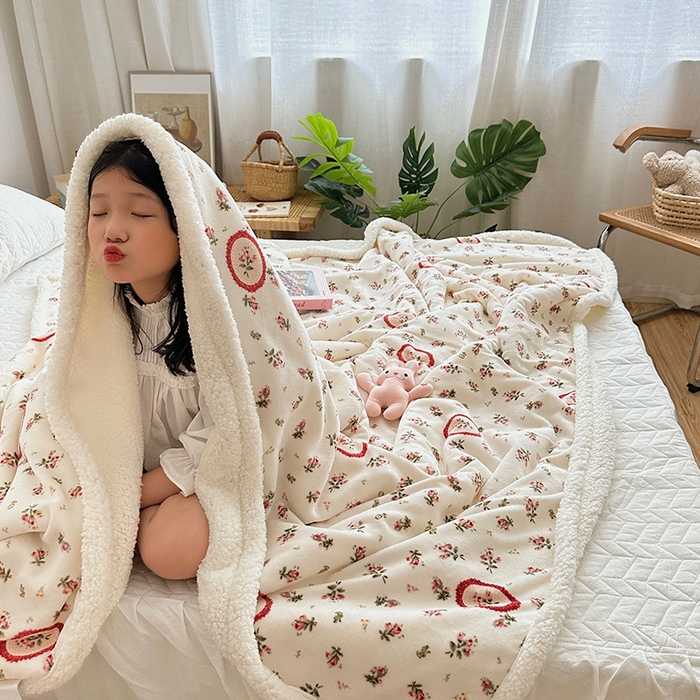 91家纺网 家纺一手货源 找家纺 萝莉家纺 2023新款ins加厚牛奶绒羊羔绒毯午睡毯沙发盖毯 希娅粉