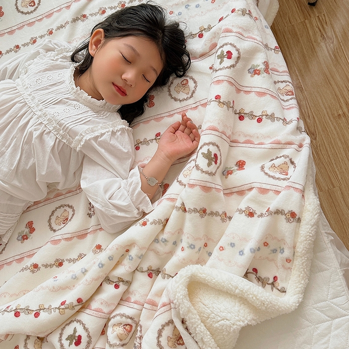 91家纺网 家纺一手货源 找家纺 萝莉家纺 2023新款ins加厚牛奶绒羊羔绒毯午睡毯沙发盖毯 可颂粉