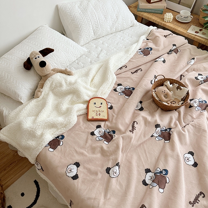 91家纺网 家纺一手货源 找家纺 萝莉家纺 2023新款ins加厚牛奶绒羊羔绒毯午睡毯沙发盖毯 购物熊咖色