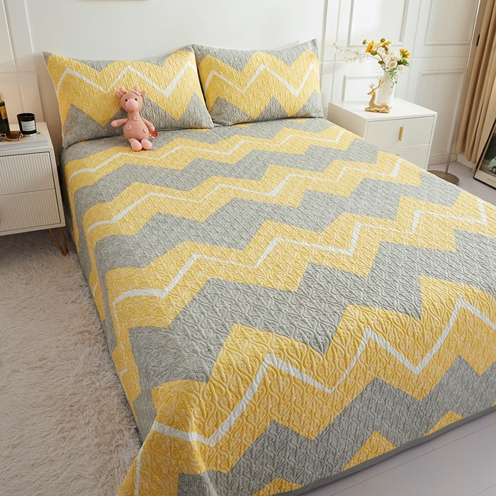 91家纺网 家纺一手货源 找家纺 总胜权40支A类全棉夹棉绗缝13372简约款印花多功能床盖夏被四季通用