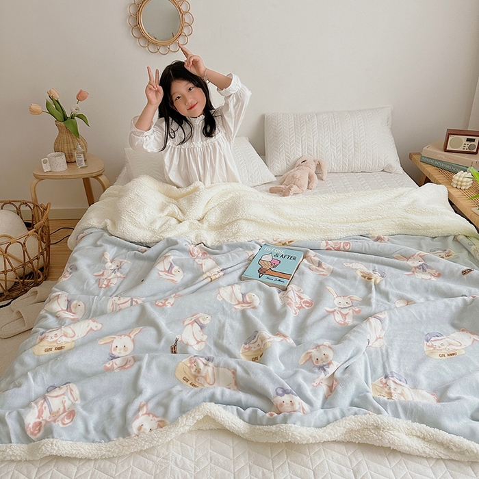 91家纺网 家纺一手货源 找家纺 萝莉家纺 2023新款ins加厚牛奶绒羊羔绒毯午睡毯沙发盖毯 菲比兔