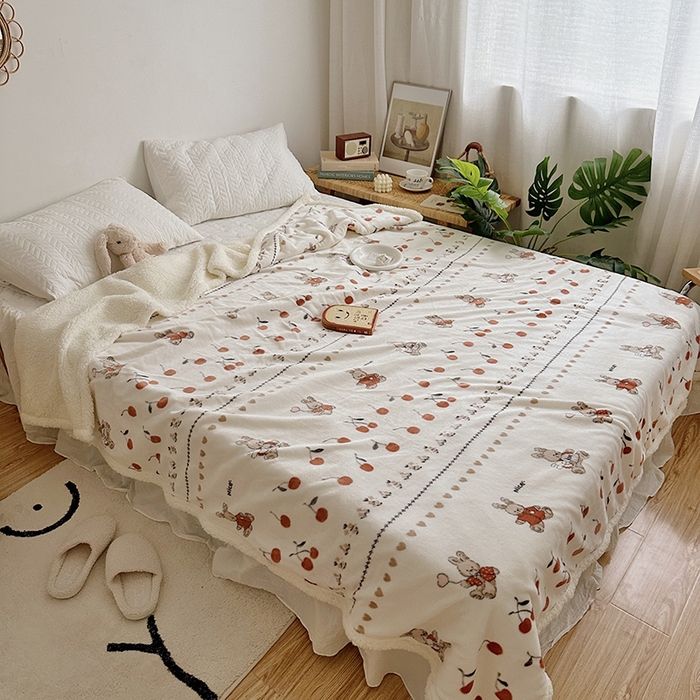 91家纺网 家纺一手货源 找家纺 萝莉家纺 2023新款ins加厚牛奶绒羊羔绒毯午睡毯沙发盖毯 樱桃爱米