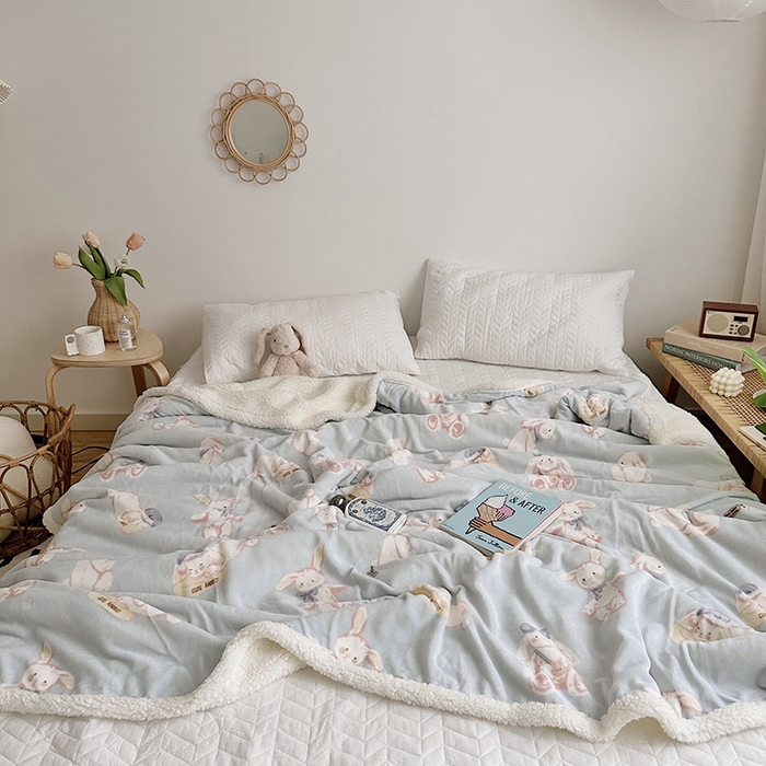 91家纺网 家纺一手货源 找家纺 萝莉家纺 2023新款ins加厚牛奶绒羊羔绒毯午睡毯沙发盖毯 菲比兔