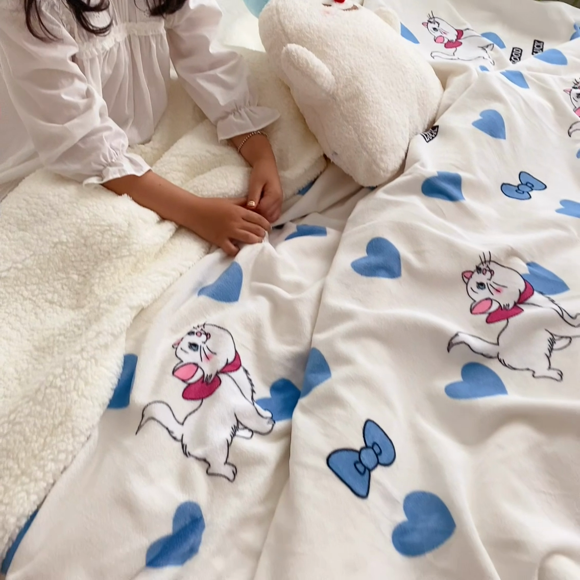 91家纺网 家纺一手货源 找家纺 萝莉家纺 2023新款ins加厚牛奶绒羊羔绒毯午睡毯沙发盖毯 爱心猫