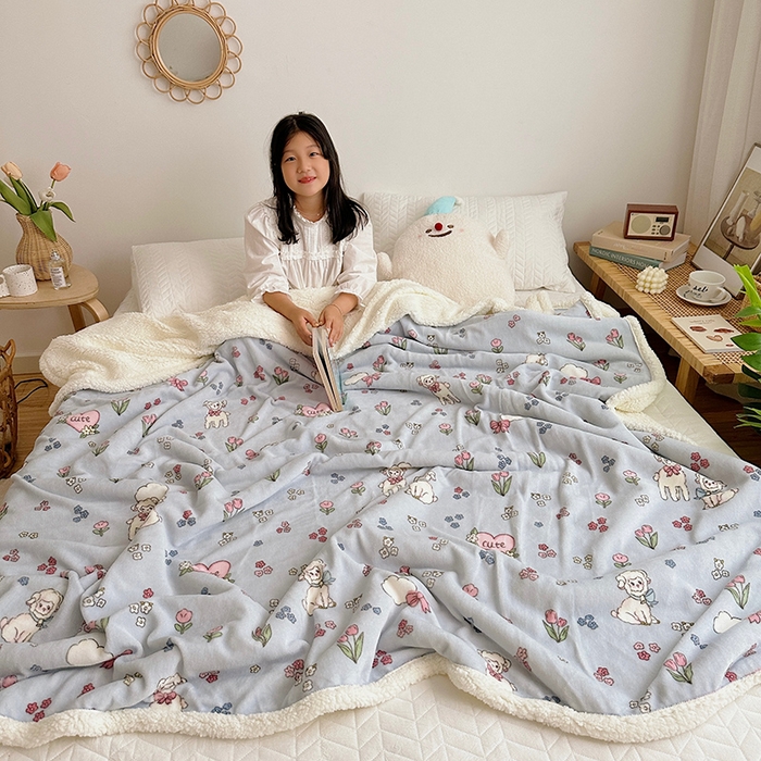 91家纺网 家纺一手货源 找家纺 萝莉家纺 2023新款ins加厚牛奶绒羊羔绒毯午睡毯沙发盖毯 小可爱