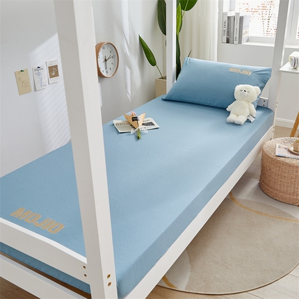 91家纺网 家纺一手货源 找家纺 （总）卡巴伦 2023新款开学季学生款全棉水洗棉刺绣单床笠-字母刺绣款