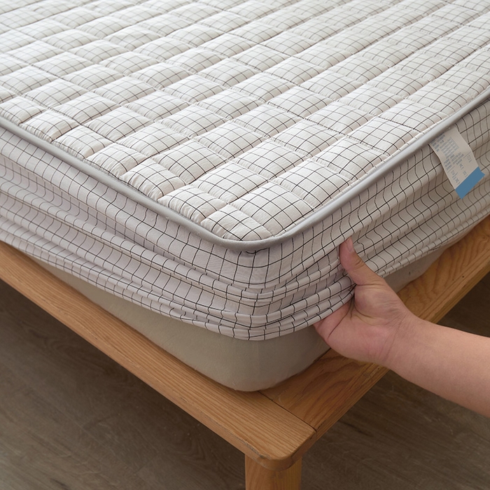 91家纺网 家纺一手货源 找家纺 胜权家纺 2024新款亲肤夹棉格子防水床笠 小白格