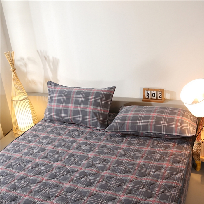 91家纺网 家纺一手货源 找家纺 胜权家纺 2024新款日式全棉色织水洗棉夹棉床笠 映竹(粉灰)