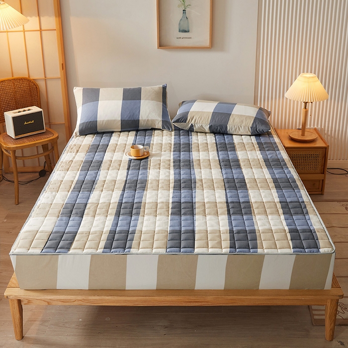 91家纺网 家纺一手货源 找家纺 胜权家纺 2024新款亲肤夹棉格子防水床笠 蓝大格