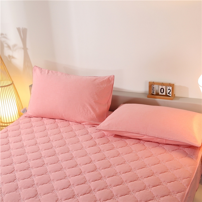 91家纺网 家纺一手货源 找家纺 胜权家纺 2024新款日式全棉色织水洗棉夹棉床笠 西瓜红