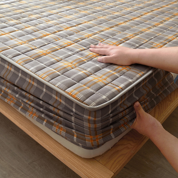 91家纺网 家纺一手货源 找家纺 胜权家纺 2024新款亲肤夹棉格子防水床笠 乔南 灰