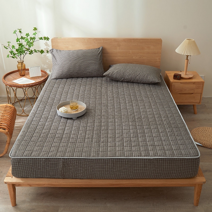 91家纺网 家纺一手货源 找家纺 胜权家纺 2024新款亲肤夹棉格子防水床笠 小黑格