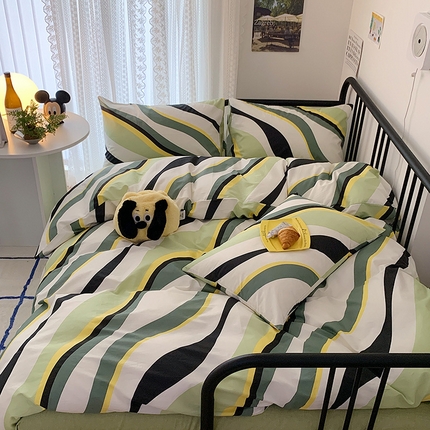 91家纺网 家纺一手货源 找家纺 桃子家居 2023新款ins北欧时尚简约卡通纯棉四件套系列 棉-墨染斜条