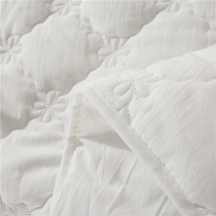 91家纺网 家纺一手货源 找家纺 胜权家纺 2024新款日式全棉色织水洗棉夹棉床笠 白色