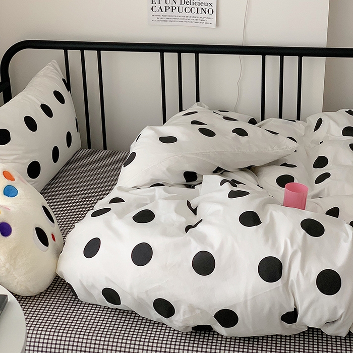 91家纺网 家纺一手货源 找家纺 桃子家居 2023新款ins北欧时尚简约卡通纯棉四件套系列 棉-可爱波点