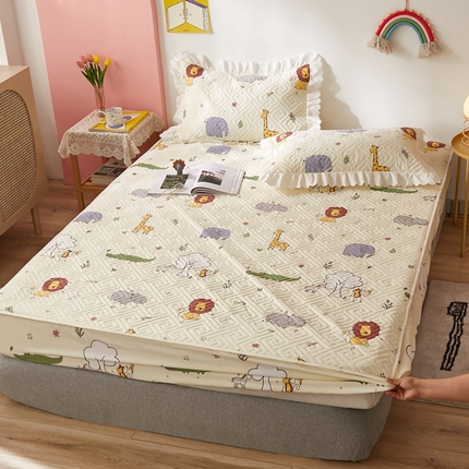 91家纺网 家纺一手货源 找家纺 舒居家纺 2023新款13070全棉夹棉印花床笠系列 动物园