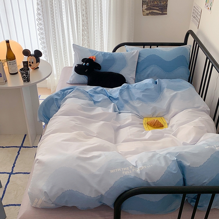 91家纺网 家纺一手货源 找家纺 桃子家居 2023新款ins北欧时尚简约卡通纯棉四件套系列 棉-蓝色渐变