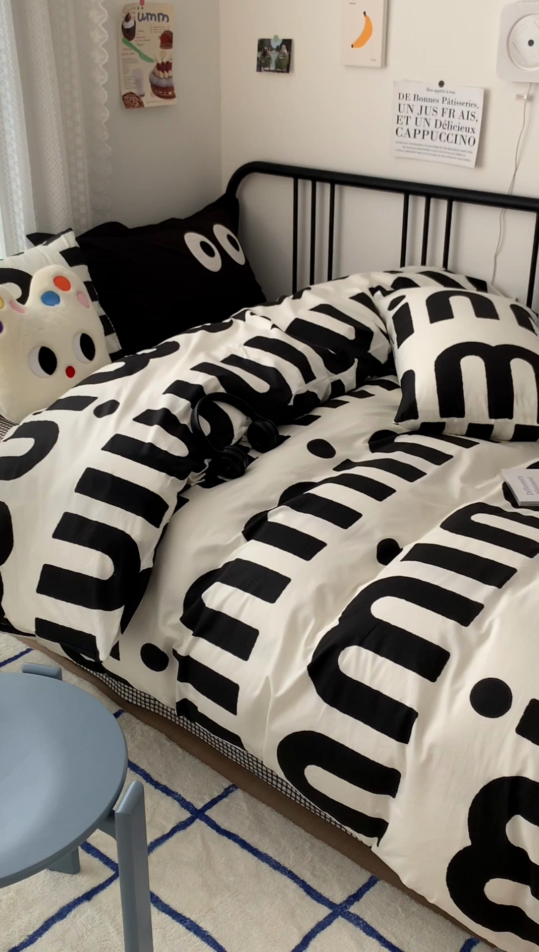 91家纺网 家纺一手货源 找家纺 桃子家居 2023新款ins北欧时尚简约卡通纯棉四件套系列 棉-m字母黑