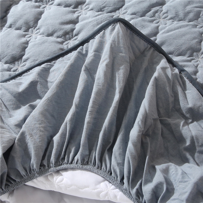 91家纺网 家纺一手货源 找家纺 胜权家纺 2024新款日式全棉色织水洗棉夹棉床笠 浅蓝