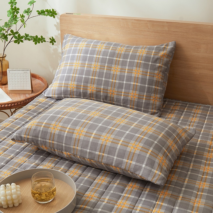 91家纺网 家纺一手货源 找家纺 胜权家纺 2024新款亲肤夹棉格子防水床笠 乔南 灰