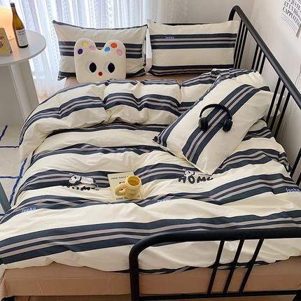 91家纺网 家纺一手货源 找家纺 桃子家居 2023新款ins北欧时尚简约卡通纯棉四件套系列 棉-条纹熊猫