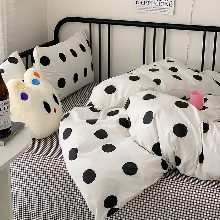 91家纺网 家纺一手货源 找家纺 桃子家居 2023新款ins北欧时尚简约卡通纯棉四件套系列 棉-可爱波点