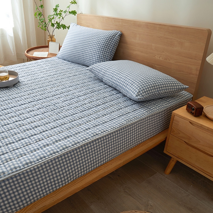 91家纺网 家纺一手货源 找家纺 胜权家纺 2024新款亲肤夹棉格子防水床笠 水兰小格