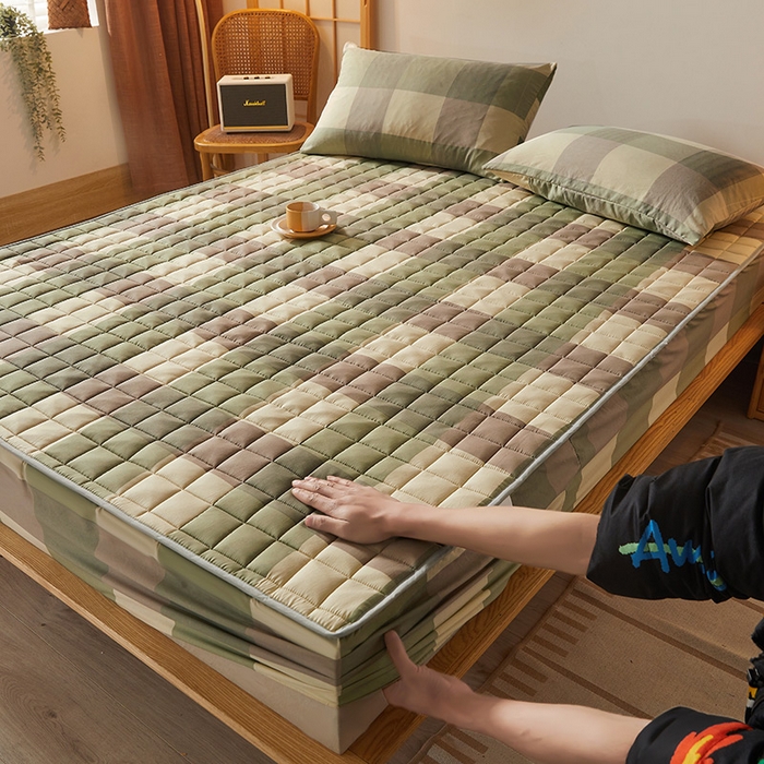 91家纺网 家纺一手货源 找家纺 胜权家纺 2024新款亲肤夹棉格子防水床笠 绿大格