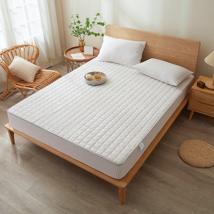 91家纺网 家纺一手货源 找家纺 胜权家纺 2024新款亲肤夹棉格子防水床笠 小白格